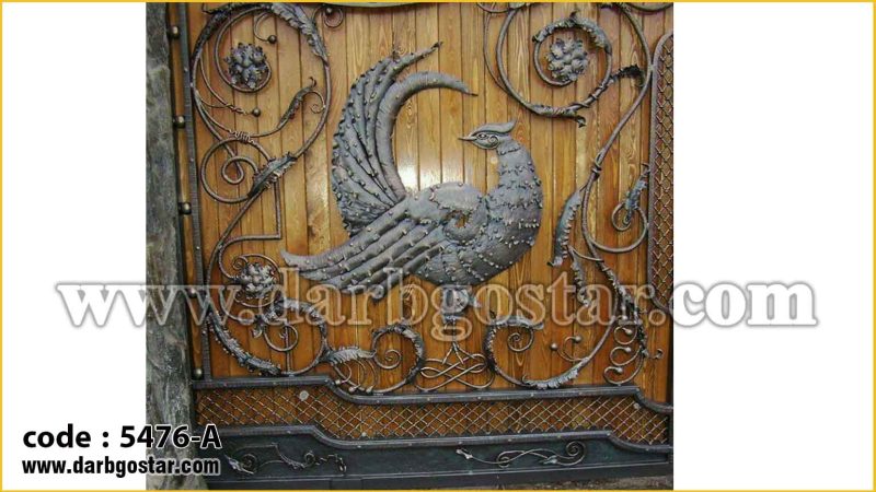 عکس درب فلزی و چوبی شیک پرکار طاووس
